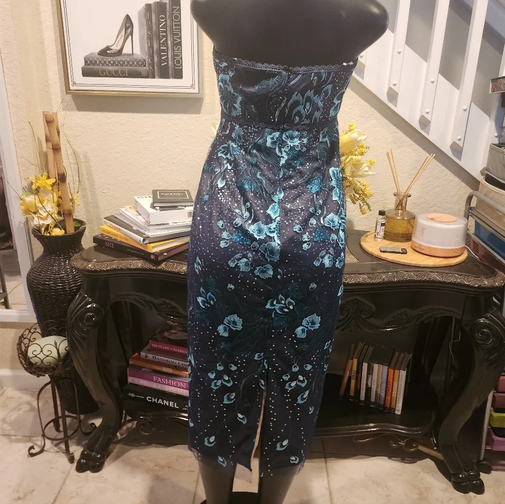 Marchesa Notte Embroidered Tea Length Dress size 8 NEW